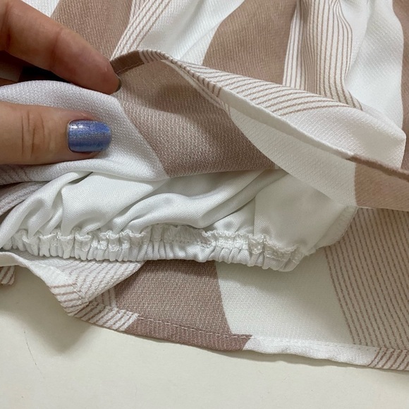 Superdown - Tie sleeve bandeau top - Picture 4 of 9